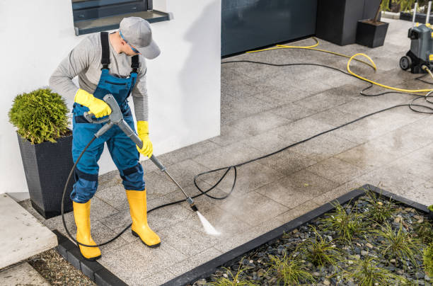 Best Garage Pressure Washing  in Grant Park, IL